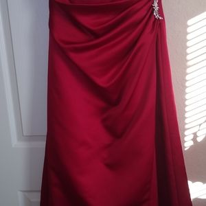 Burgundy off shoulders pleated gown